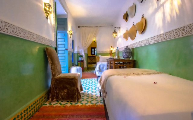 Riad Kaiss by Anika