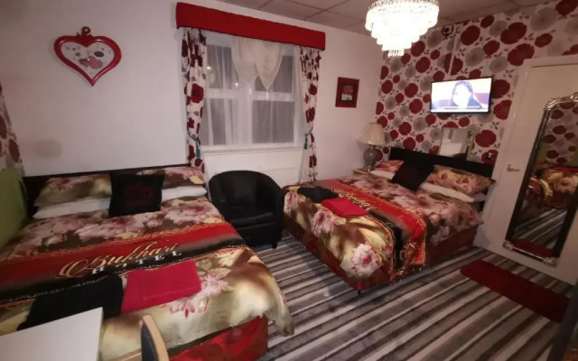 Bukhari Hotel