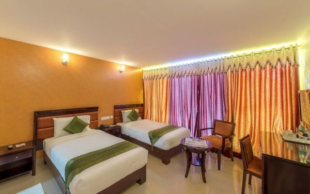 Hotel Crystal Castle