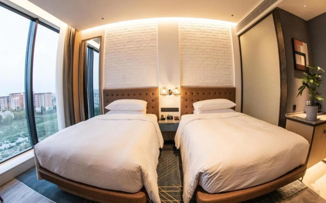 Four Points by Sheraton Shanghai Hongqiao