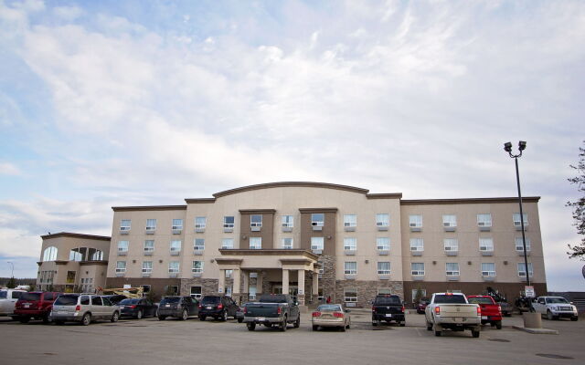 Service Plus Inns & Suites Drayton Valley