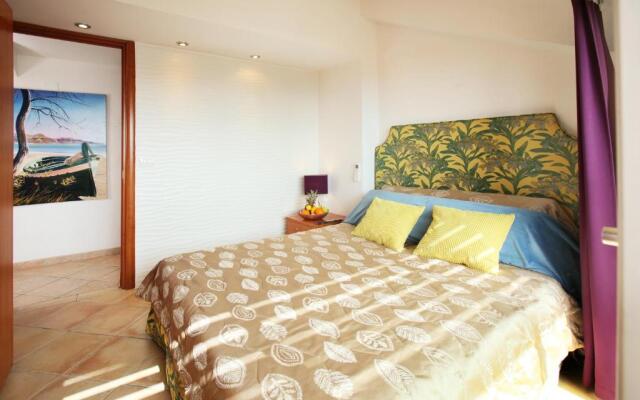 Taormina center 4 BR penthouse, terrace with views