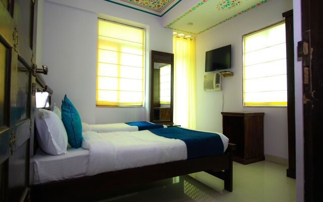 OYO 15896 Hotel Jal Mahal Haveli