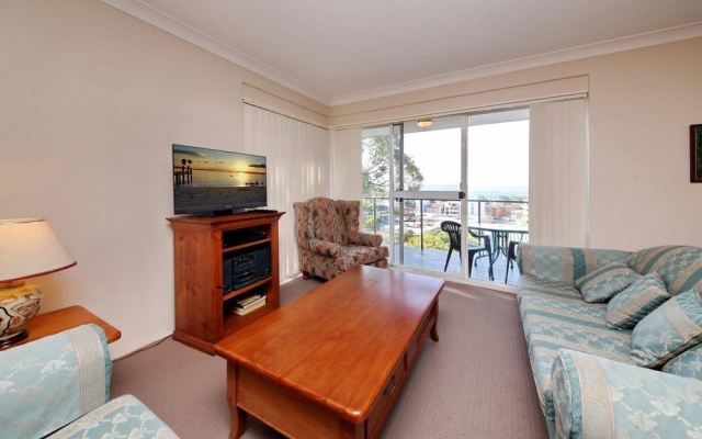 Sunset Towers, Unit 11/25 Donald Street – Guest Rooms – Nelson Bay