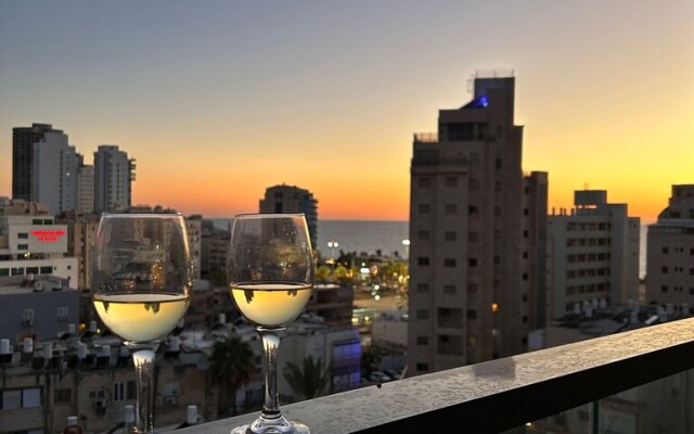 Sea Breeze Netanya Retreat by Sea N Rent