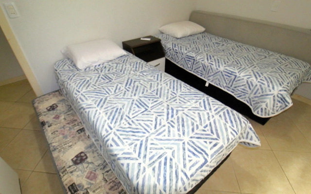 1006 - Apartamento com vista para o mar