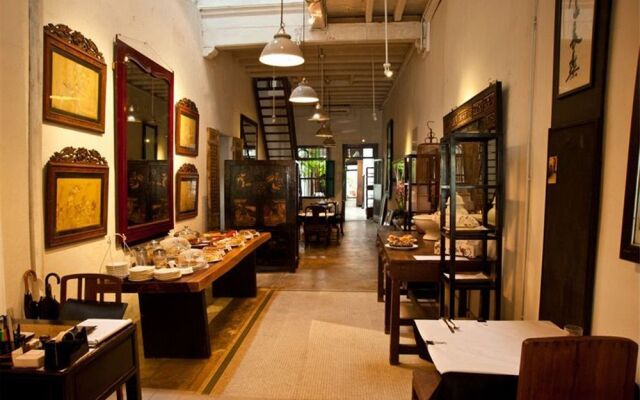 Straits Collection Hotel