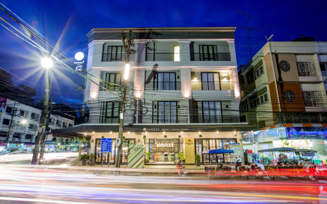 Snoozz Hotel - Hostel