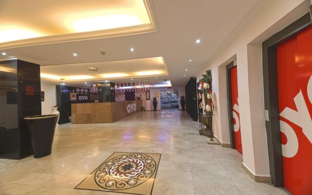 OYO 117 Majestic Hotel