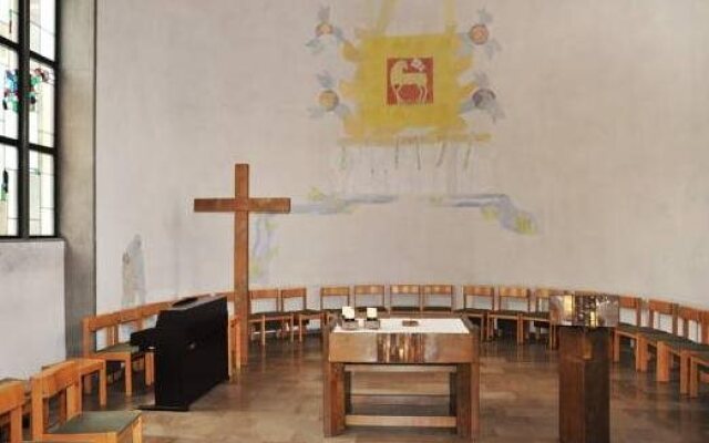 Katholisches Jugend- und Tagungshaus