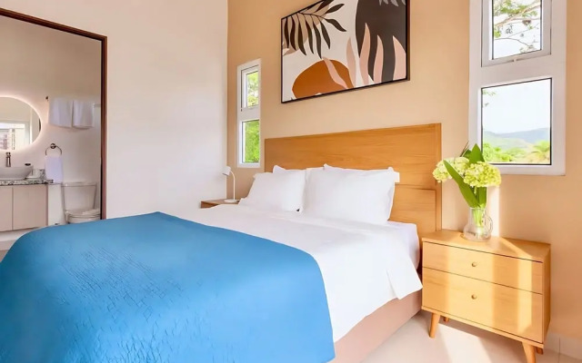 Upstay - Modern Jaco Beach Apartment With Pool