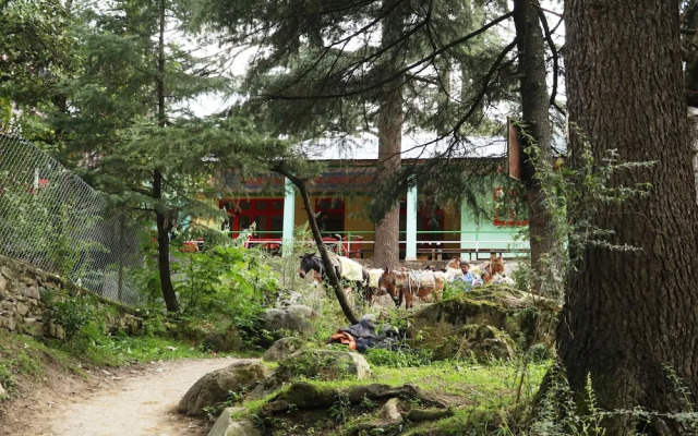 The Rainbow Inn & Cafe