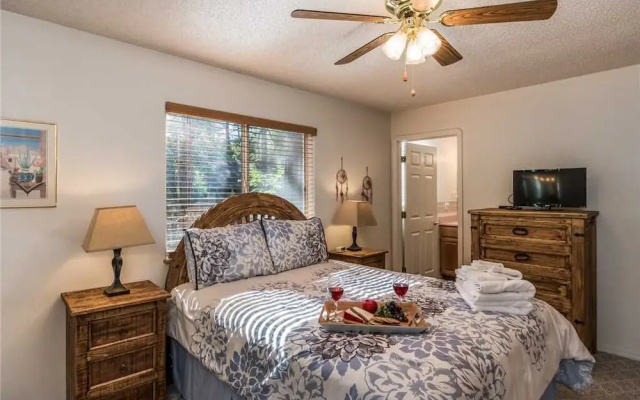 A Whispering River - Three Bedroom Cabin with Hot Tub