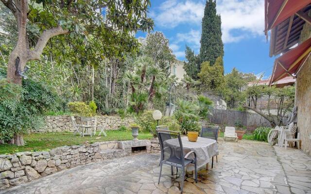 IMMOGROOM - Villa in the city center with terrace- garden- CONGRESS/BEACHES