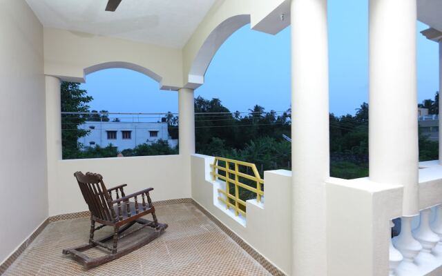 OYO 11698 Home Spacious 3BHK Near Boat House