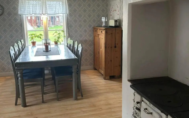 Bull-August gård vandrarhem/hostel