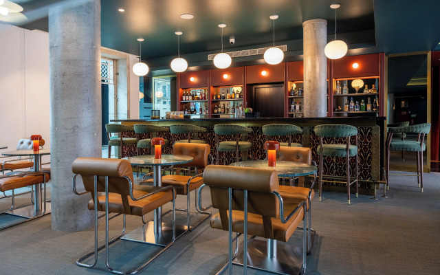 Cenica Porto Hotel, Curio Collection by Hilton