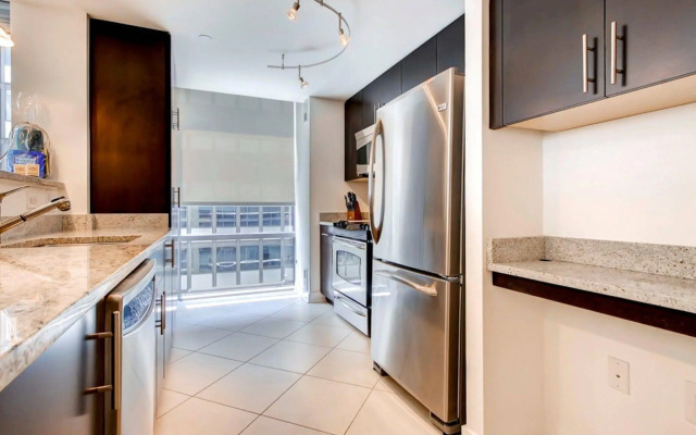 Global Luxury Suites at Crystal City