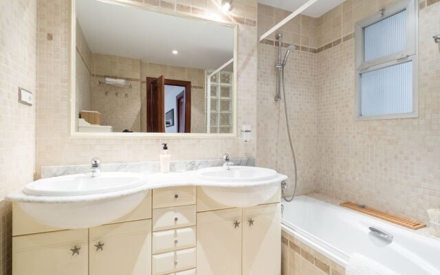 Quiet & Cozy Apartment