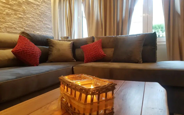 Saint Stephen's apartements at Meteora 3