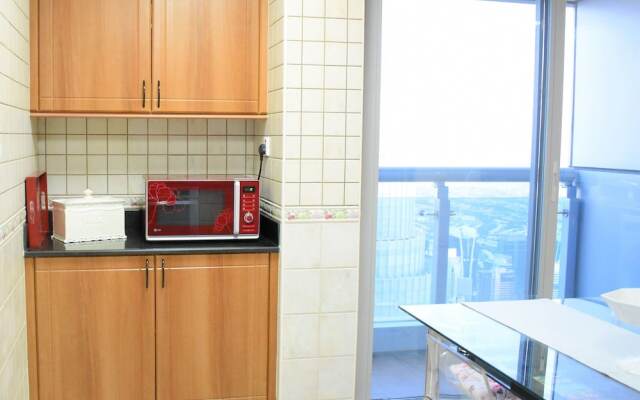 Spacious 2 BR Apartment Princess Tower