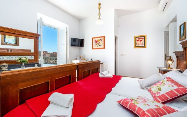 Villa Adriatica - 4 bedroom vacation house