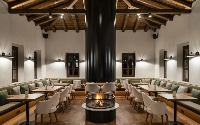 Unedo All Seasons Hotel