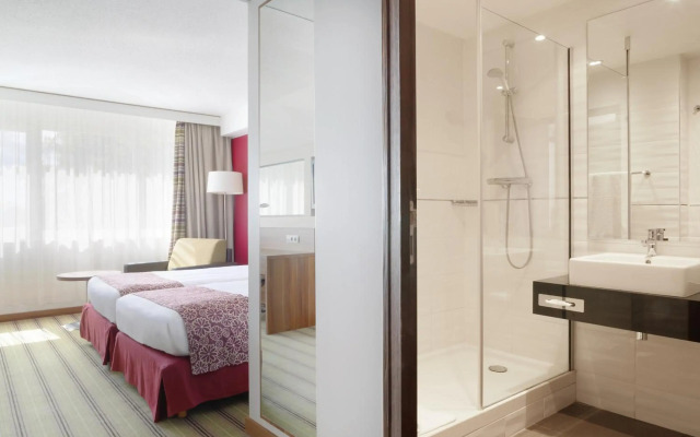 Holiday Inn Lille - Ouest Englos by IHG