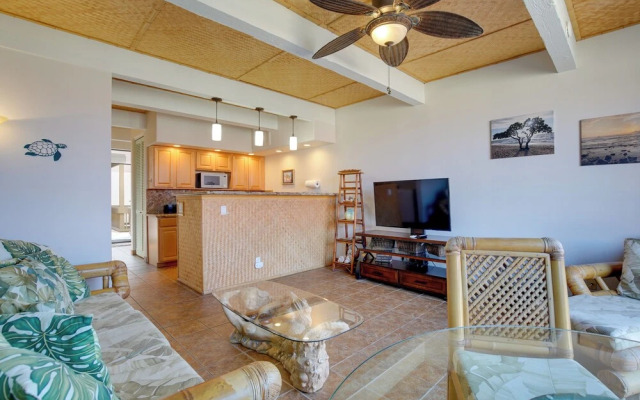 Kailua-kona Condo: Steps to Beach & Downtown!