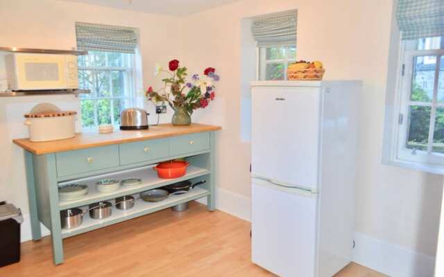 1 Bedroom Apartment in New Town