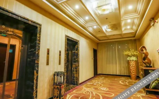 Starway Hotel (Penglai Dengzhou Road Store)