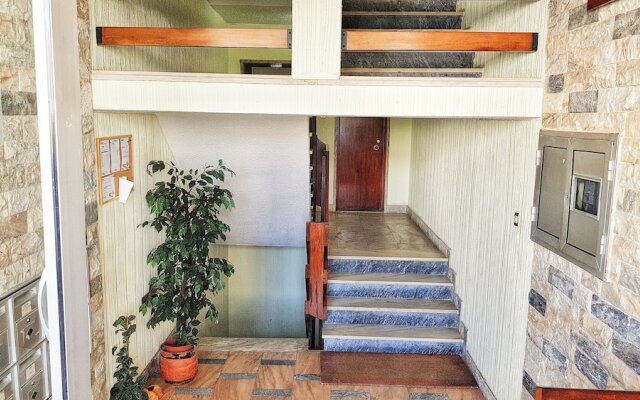 Caparica Central Apartment by Host-Point