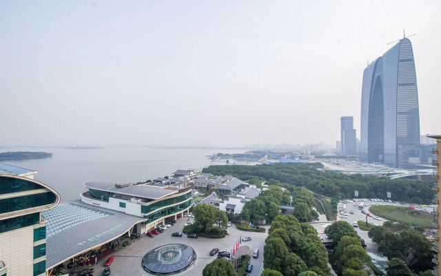 SZZD Crown Serviced Apartment