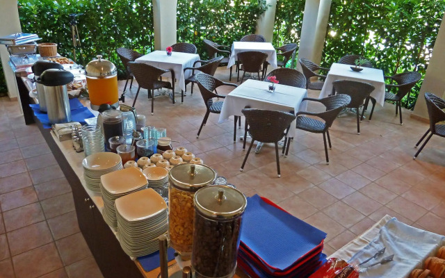 Hotel Eleana