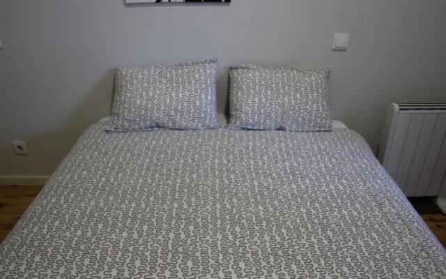 Practical and Comfortable Apartment with Garden