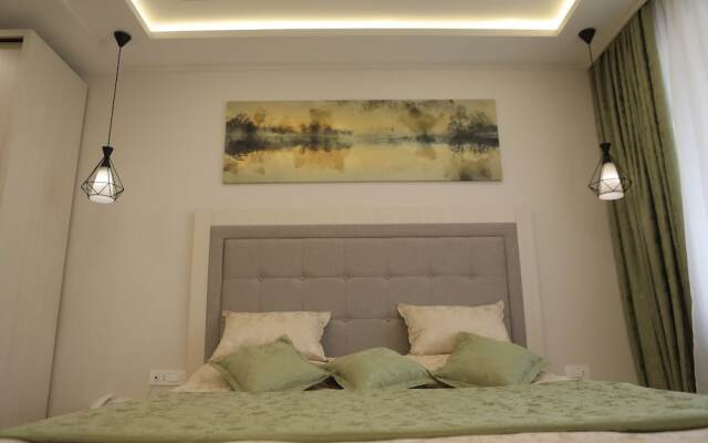 4 Room Hotel