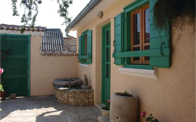 One-Bedroom Holiday home Jadrija with a Fireplace 03