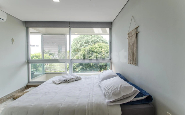 Acogedor apartamento con balcón y parilla 1D002