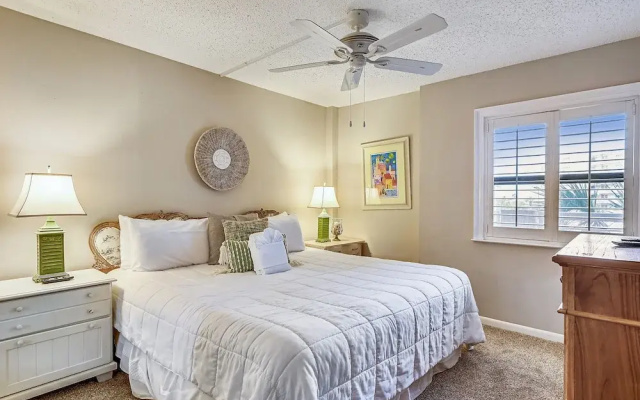 Inlet Reef 209 3 Bedroom Condo by RedAwning