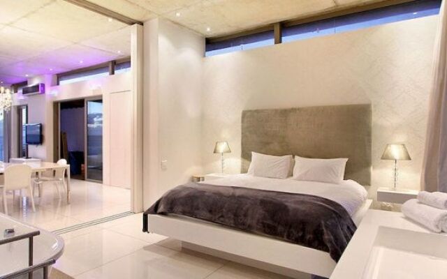 15 Views Penthouse