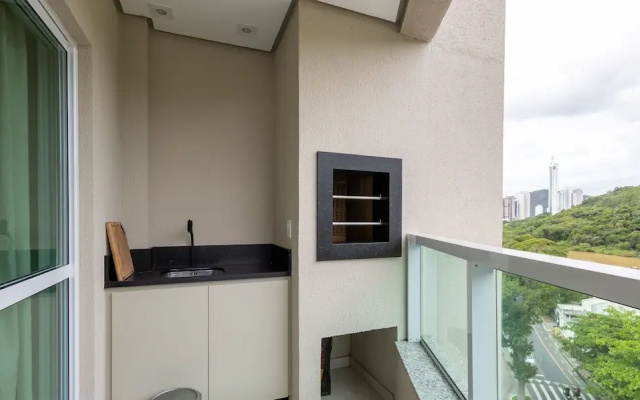 Modern 2BR Apt Close to the Beach Stl0702