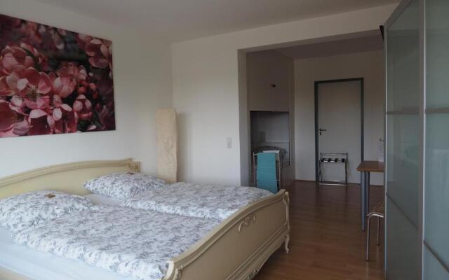 B8 - apartments, bed & breakfast