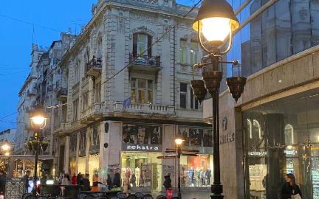 DOM Boutique Apartments - Old Town