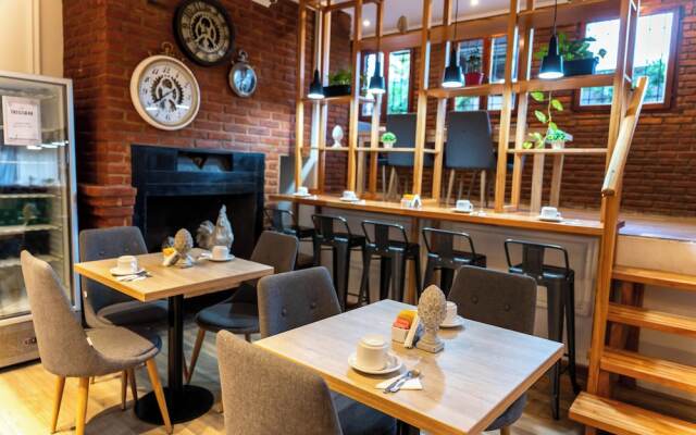 O2 Hotel Valeria del Mar