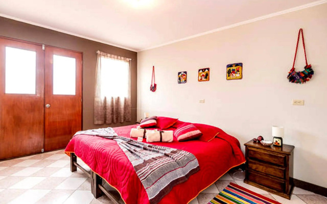 Pier 242 Miraflores B&B