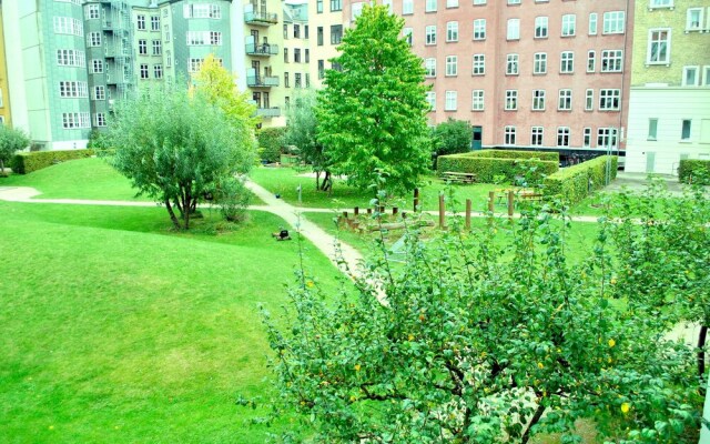 Economy City Center Apartment Copenhagen
