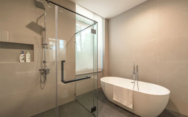 Modern 2-Level Pool Villa Long One A5
