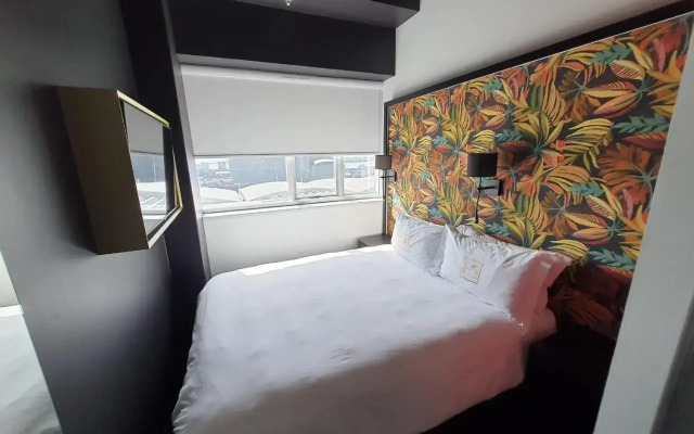 Hotel Sky Cape Town