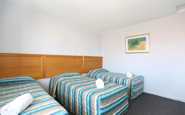 Reef Resort Motel – Guest Rooms – Mackay