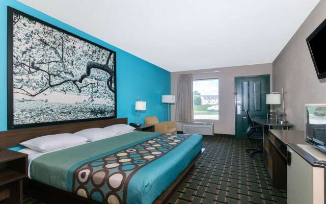 Super 8 by Wyndham Brunswick South/I-95